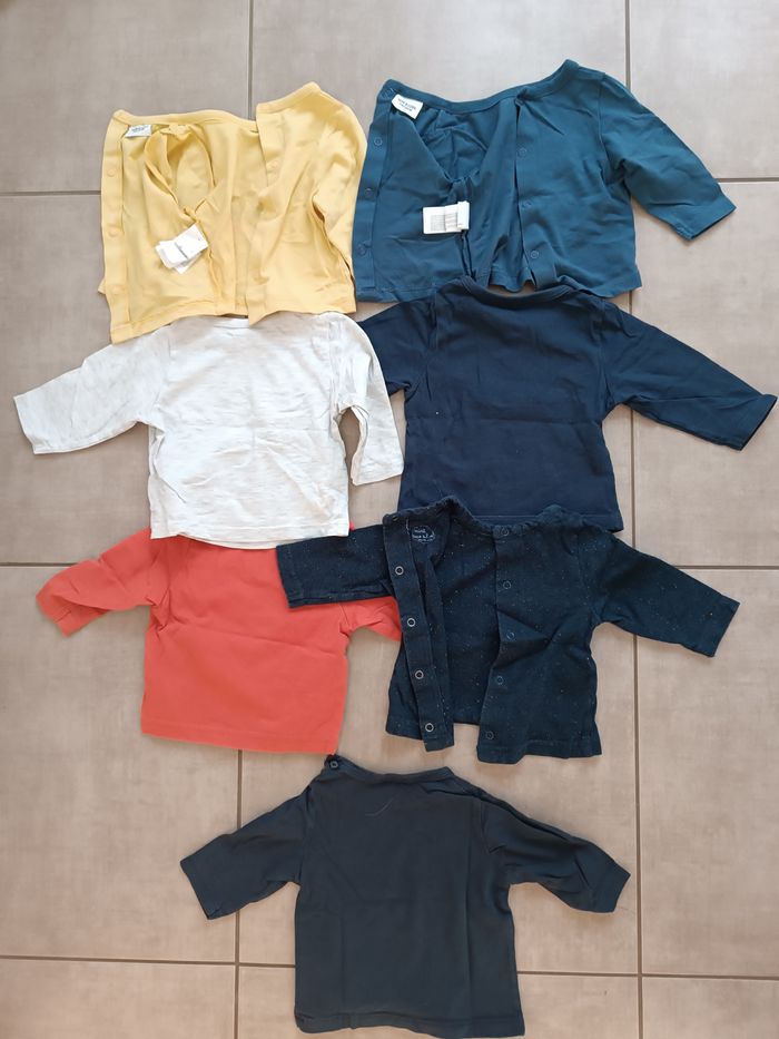 Lot T-shirt manches longues 3 mois - photo numéro 2