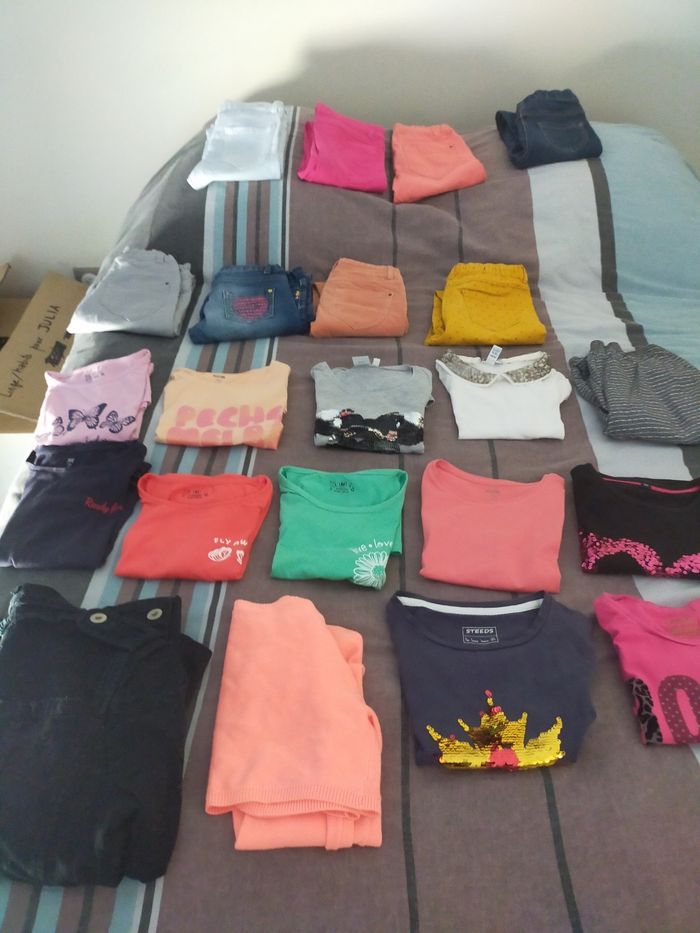 Lot d' habits taille 10