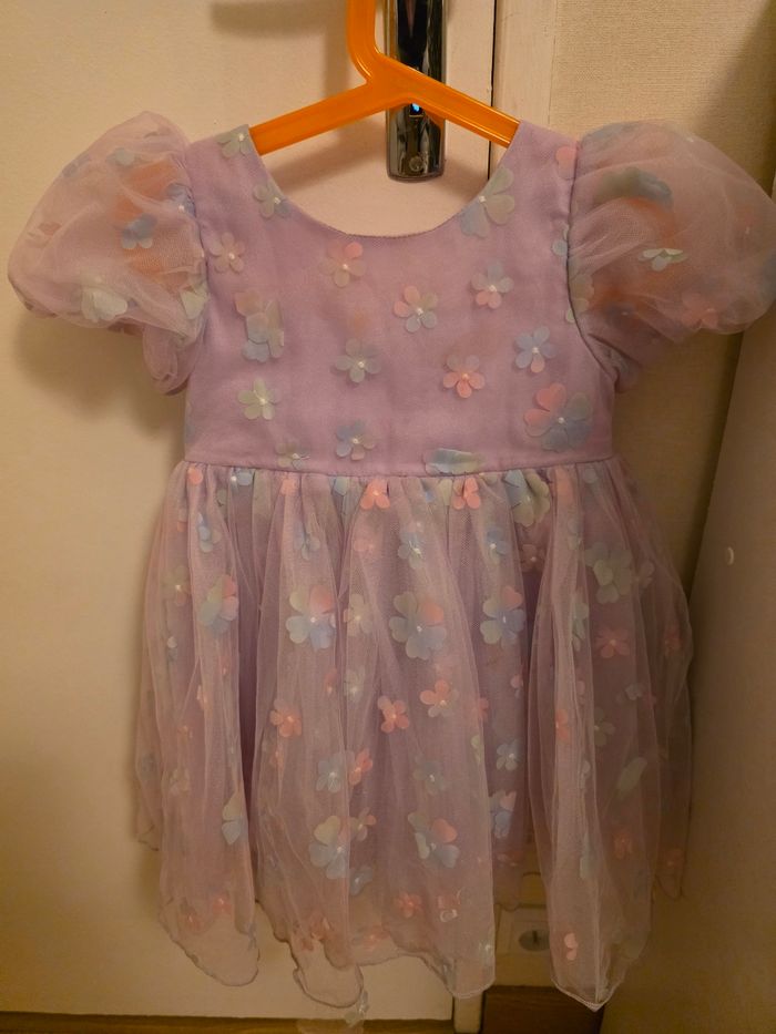 Vend de vêtements bébé fille 18 mois - photo numéro 2