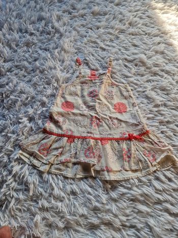 Robe à fines bretelles