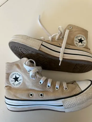 Paire de baskets Converse