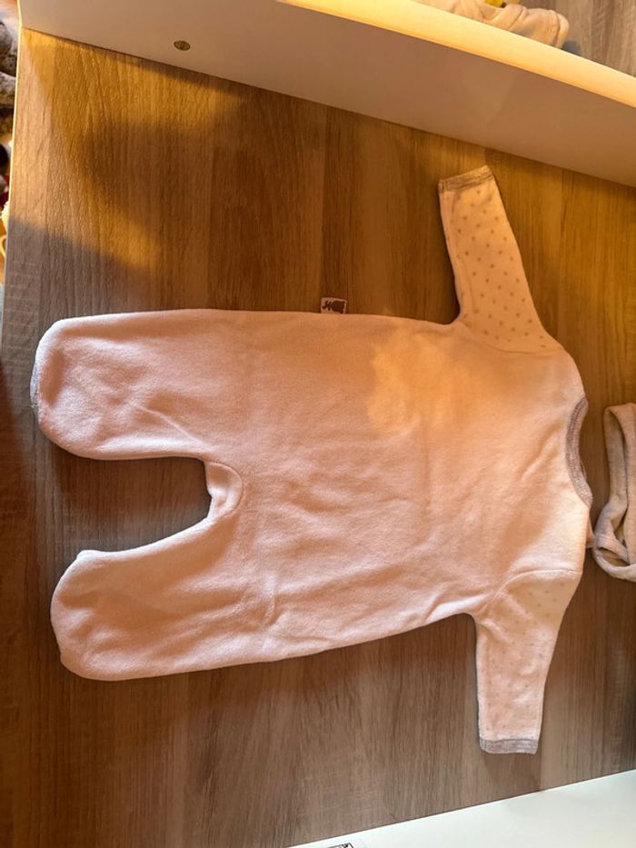 Pyjama avec bavoir - photo numéro 2