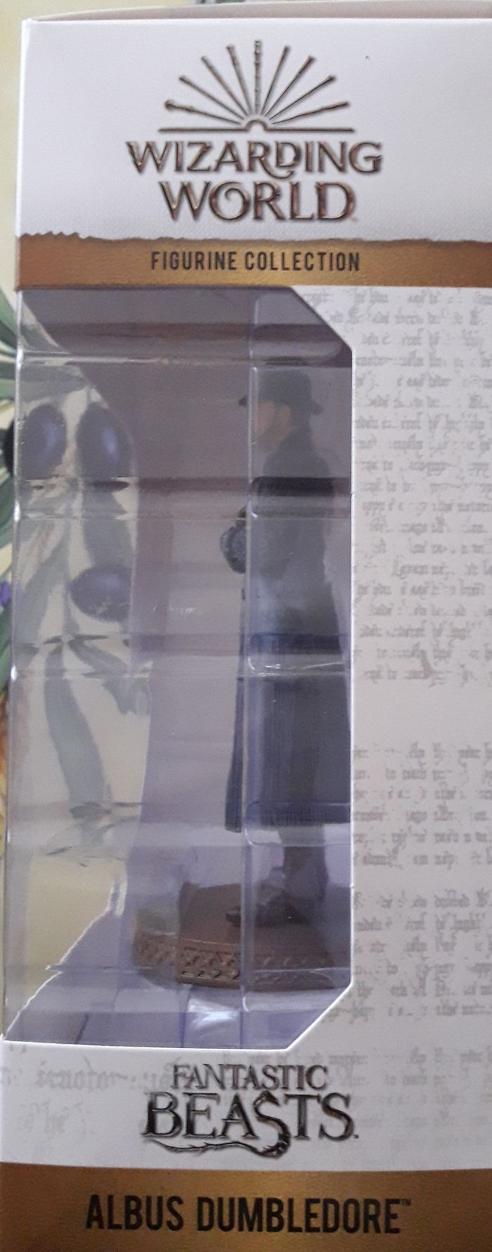 Harry Potter - Figurine Albus Dumbledore (les animaux fantastiques) - photo numéro 2