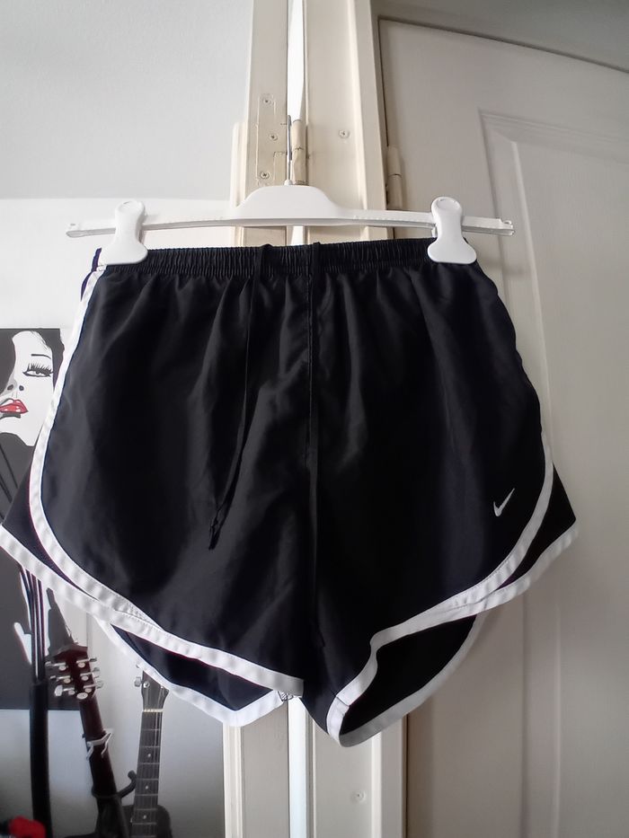 Short sport Mixte de Nike Dri Fil - photo numéro 2