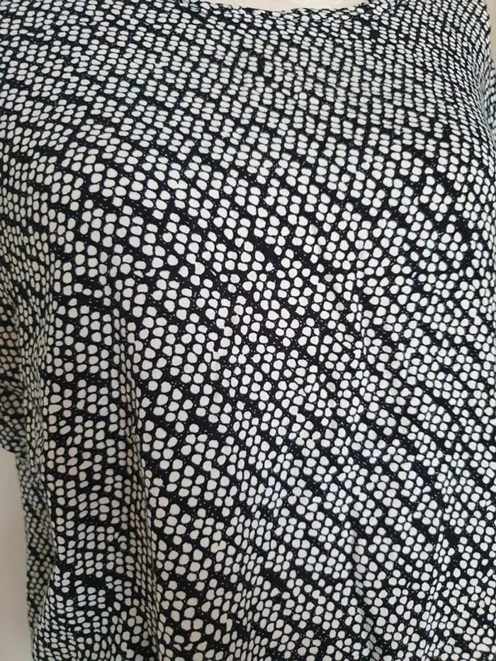 Tee shirt noir blanc motifs mango basics taille XL 42 - photo numéro 3