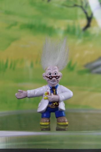 Figurine professeur Weeto