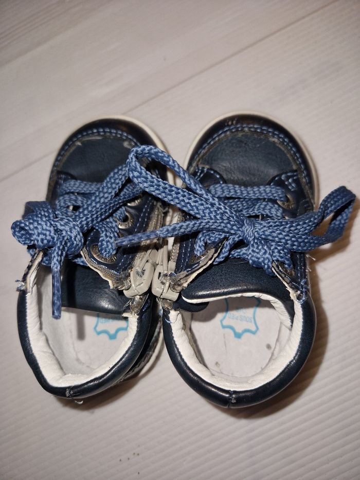 Chaussures bébé garçon taille 18 - photo numéro 3