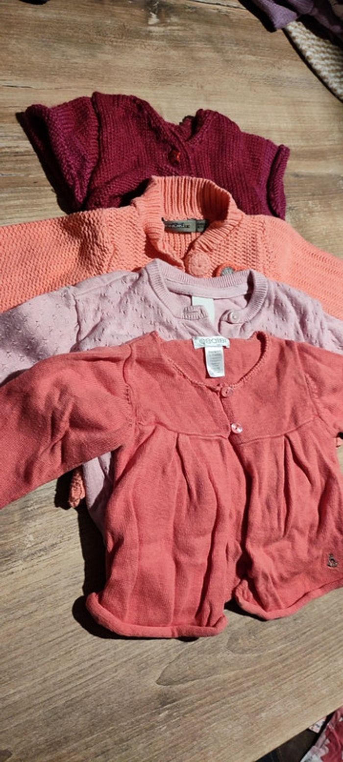 Lot vêtements 6 mois fille - photo numéro 3