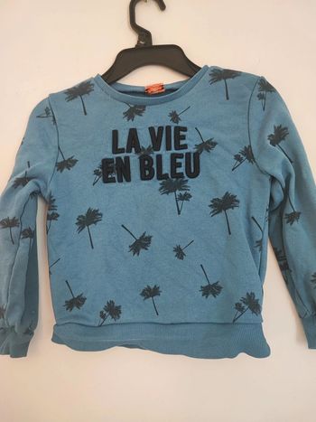 Pull 5 ans tape a l'oeil