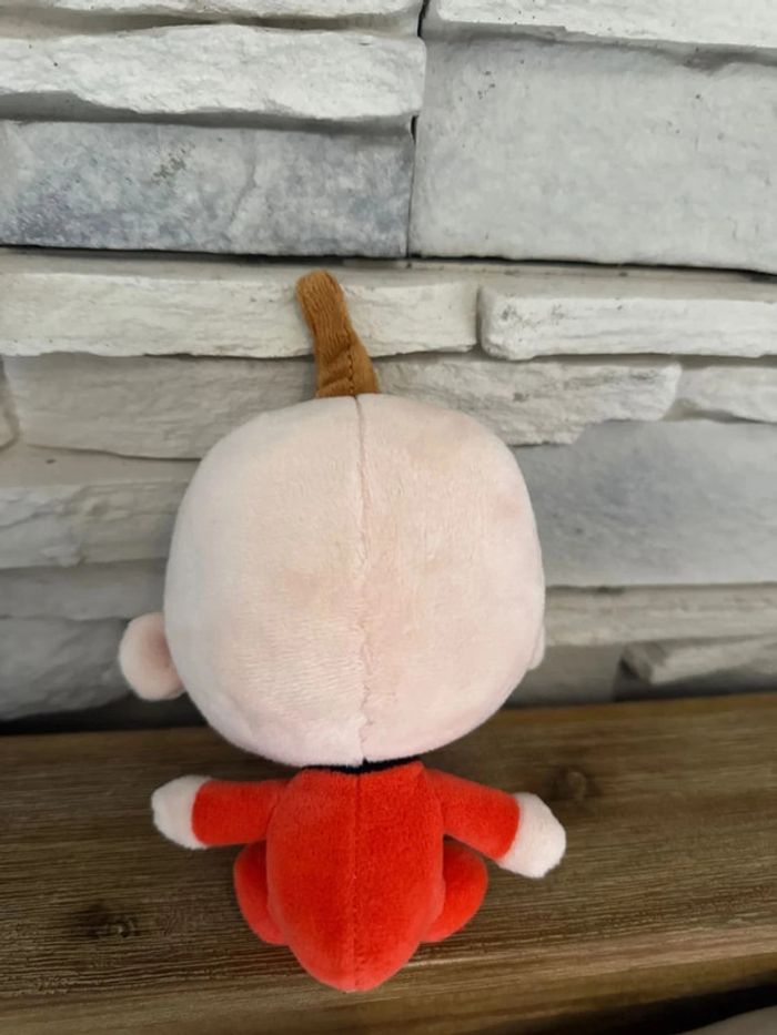 Peluche bébé Jack-Jack les indestructibles - photo numéro 4