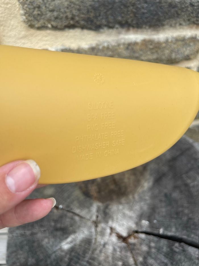 Bavoir récupérateur silicone moutarde - YWEI - photo numéro 4