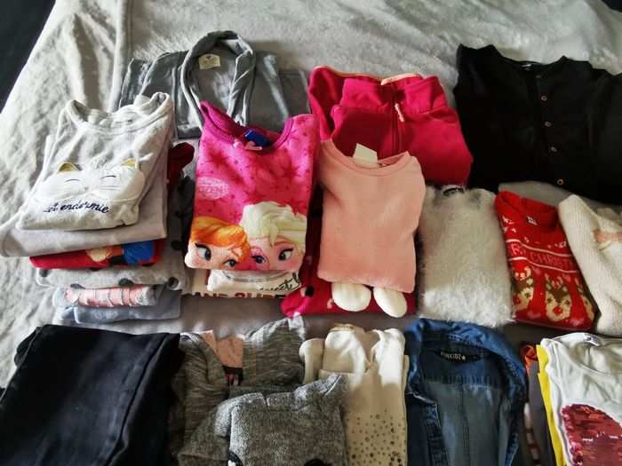 Lot vêtements fille 6 ans - photo numéro 4