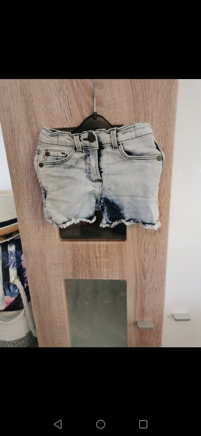 Short jean 3 ans