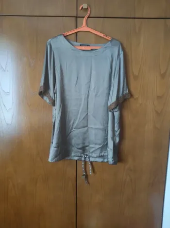 Haut manche courte taille XL