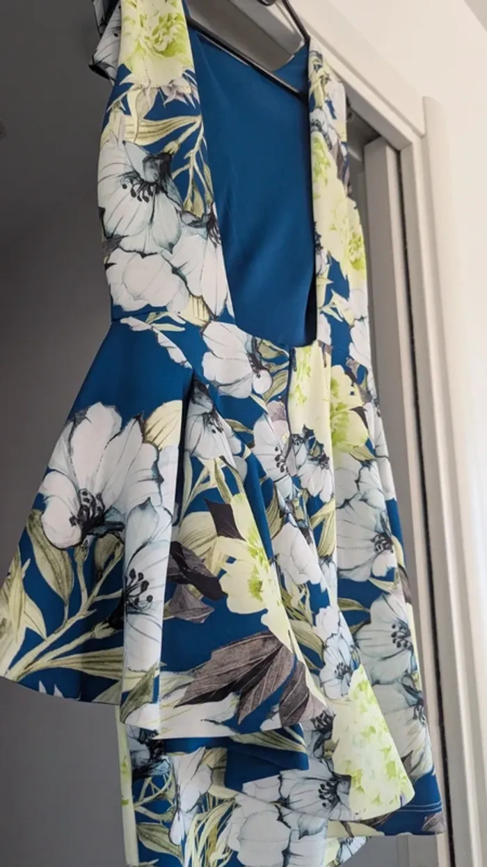 Robe de cocktail / mariage dos nu portée 1 fois - photo numéro 3