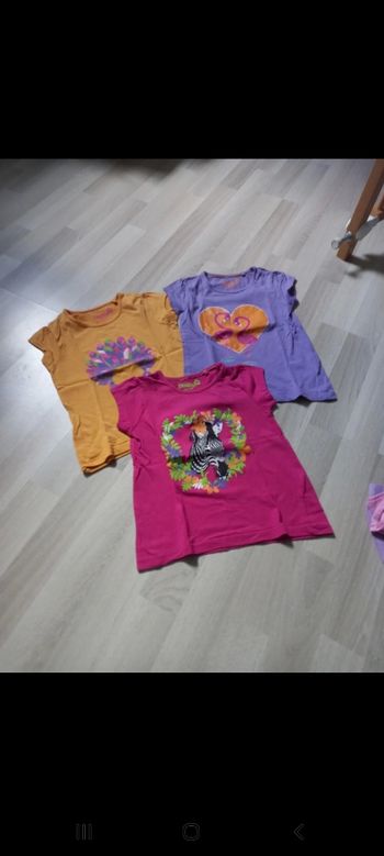 lot 3 t shirt 2/4 ans