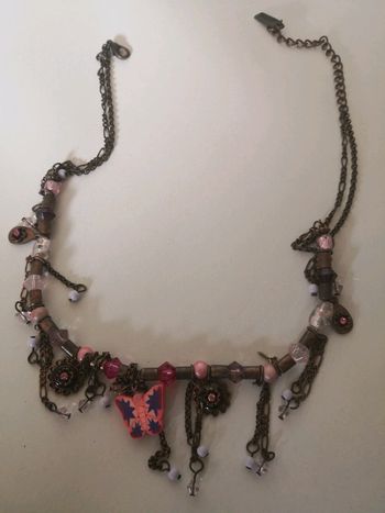 Collier papillon
