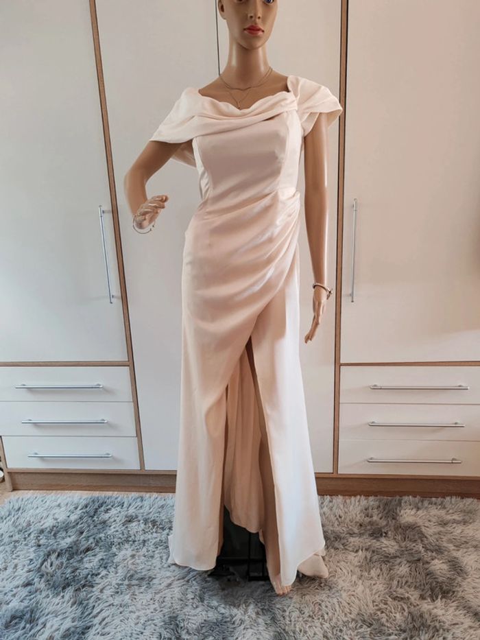 Robe cache coeur longue drapée