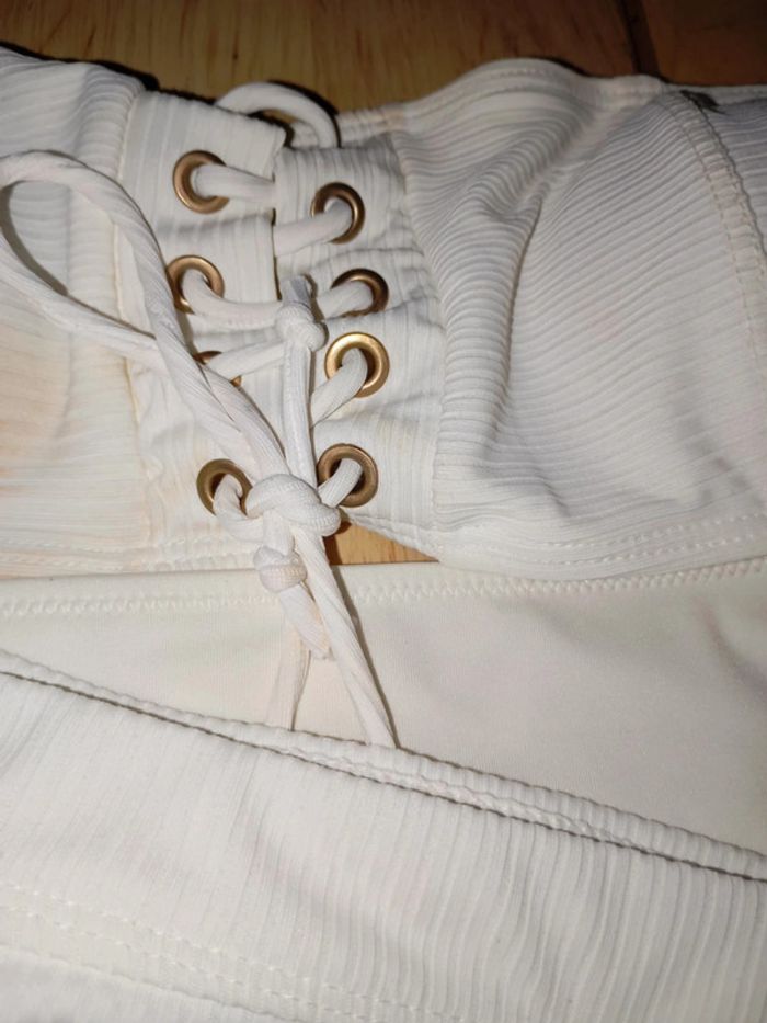 Maillot blanc comme neuf - photo numéro 8