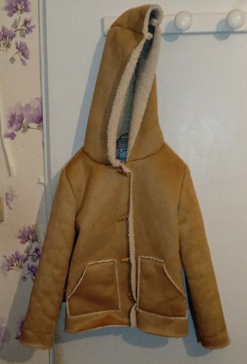 Blouson à capuche imitation daim 