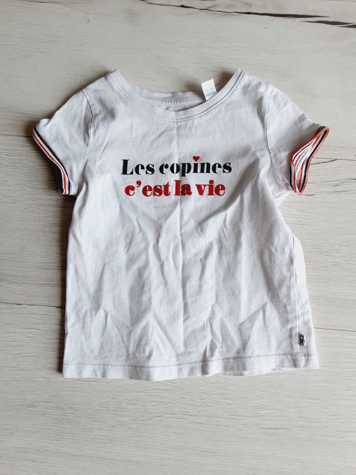 Vêtement fille tee-shirt manches courtes blanc Les copines c'est la vie Okaïdi 3 ans