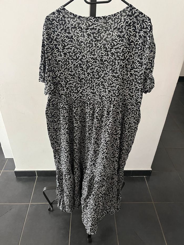 Robe noire à motif Taille 44 - photo numéro 2