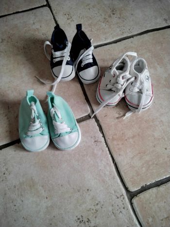 Lot de 3 paires de baskets souples pointure 17/18