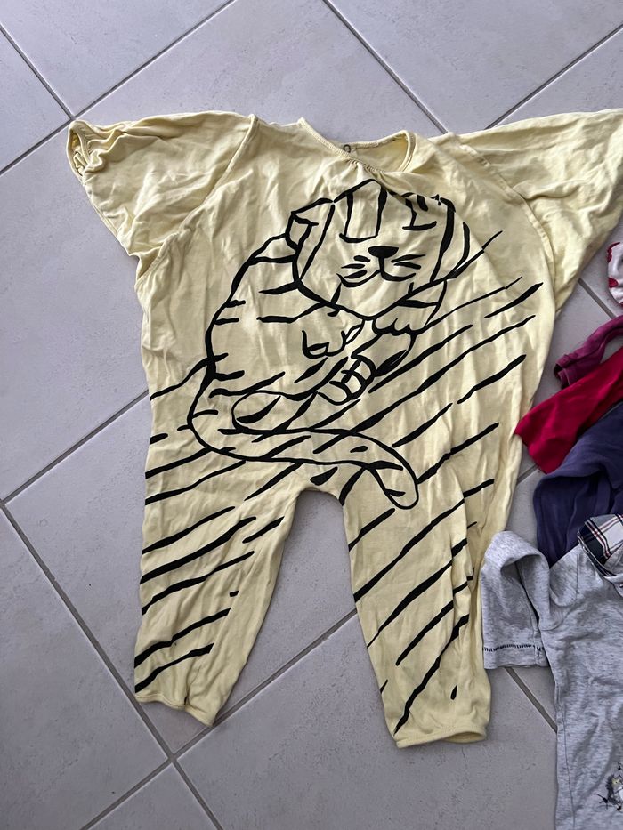 Lot de bodies 2 ans - photo numéro 4