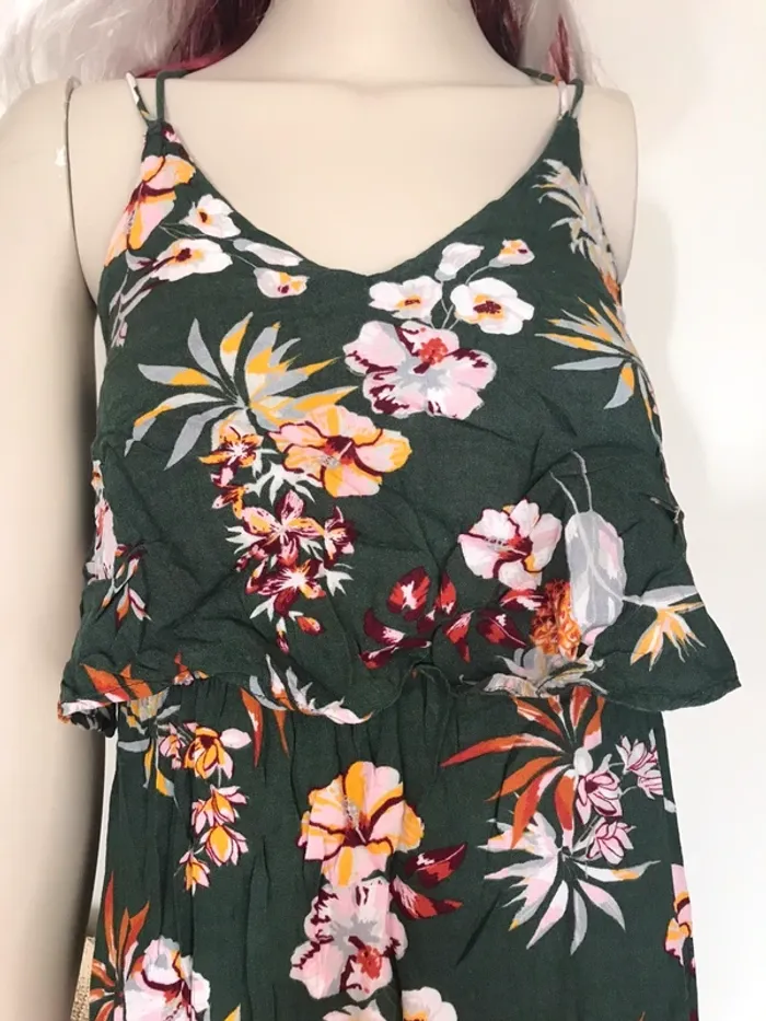 Robe longue verte fleurie dos croisé - photo numéro 2