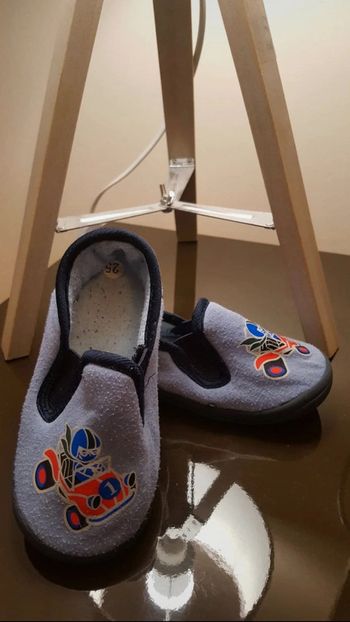 Pantoufles garçon T25