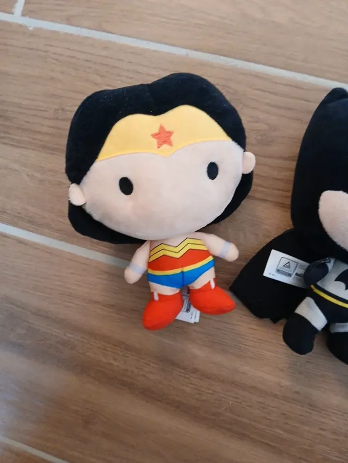 Lot de 3 peluches super héros - photo numéro 2