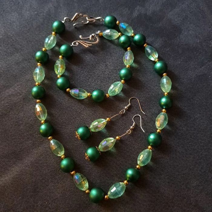 Parrurre boucles d'oreilles avec collier et bracelet vert - photo numéro 12