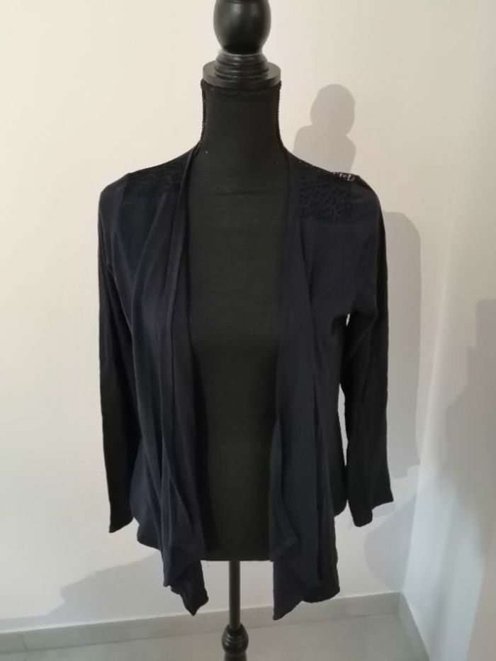 Joli gilet bleu marine taille 38