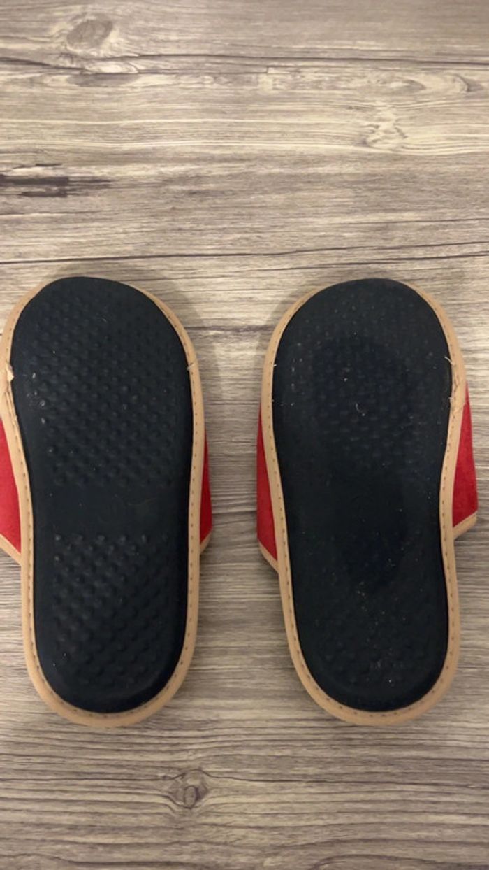 Pantoufles / chaussons 41 - photo numéro 2