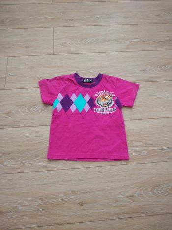 T-shirt lion