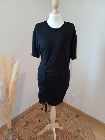 Petite robe noire Most Wanted taille XS 34
