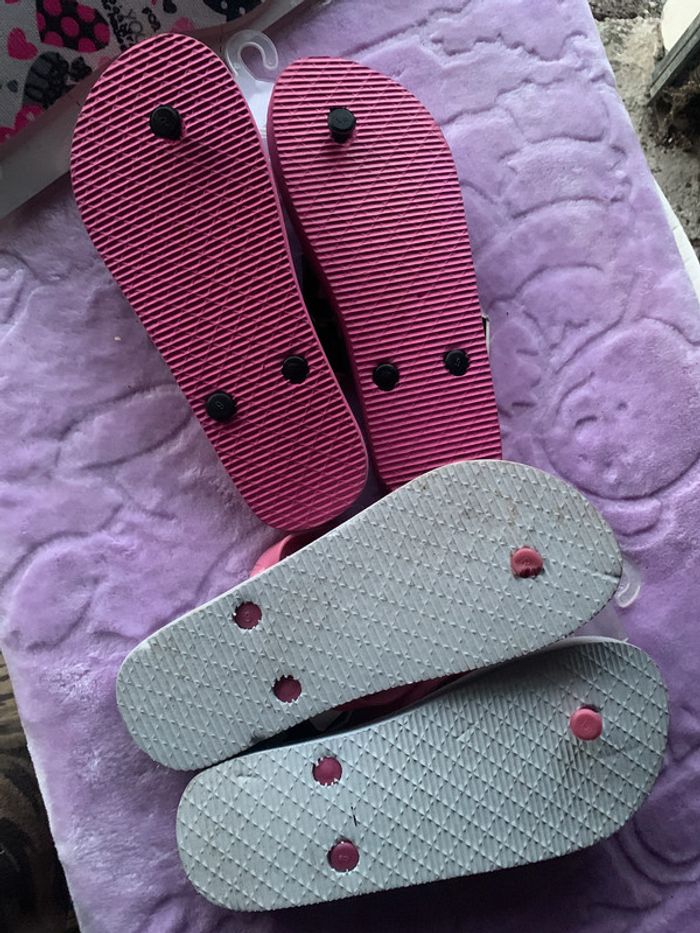 Lot de 2 paires de Tong monster high taille 36/37 , neuve - photo numéro 3