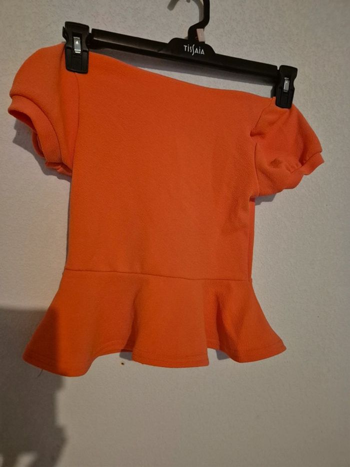 Robe corail en excellent état, taille 8 ans. - photo numéro 2