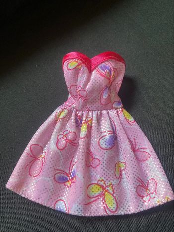 Robe rose simba toys