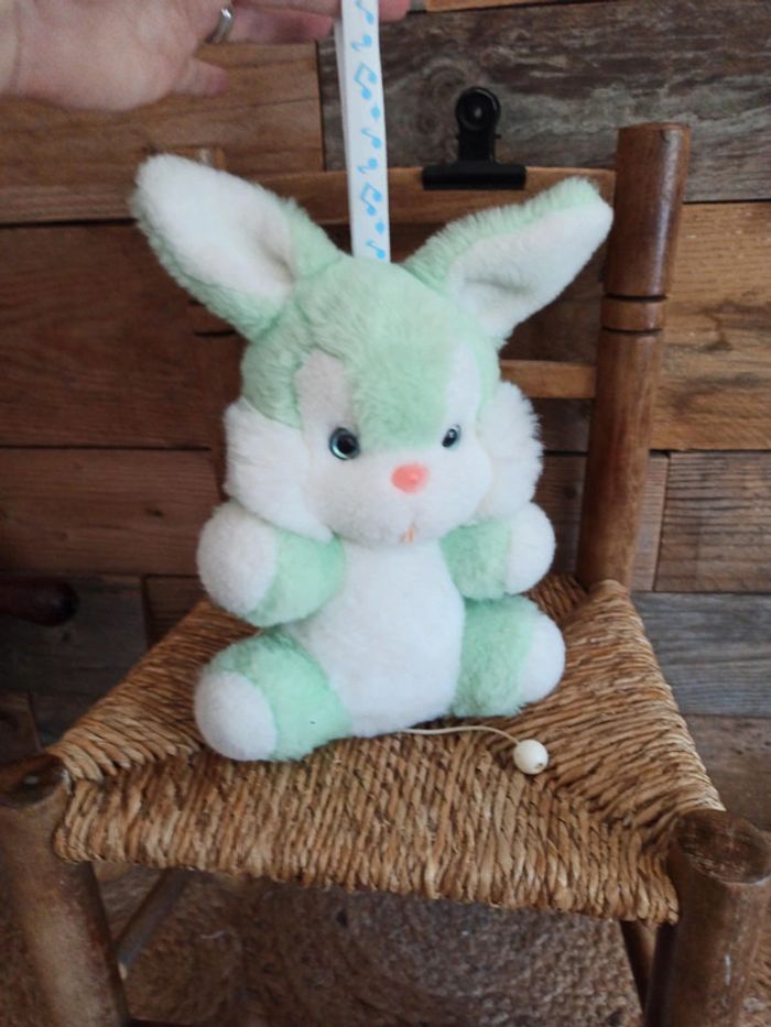 Peluche lapin musical vert blanc Nounours tbe - photo numéro 7