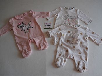 Lot n°3 de 3 Pyjamas velours/coton rose/blancs Disney Taille : 1 mois
