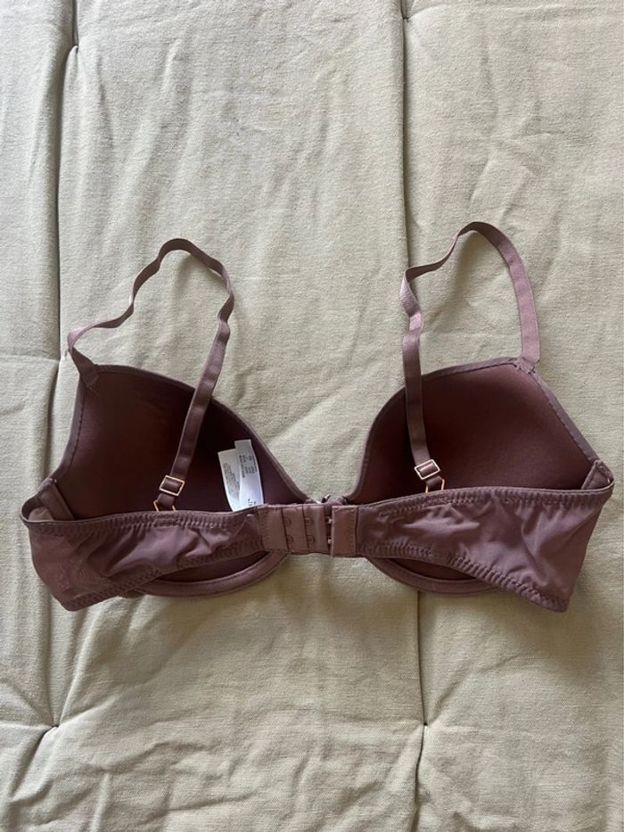 Soutien-gorge - photo numéro 2