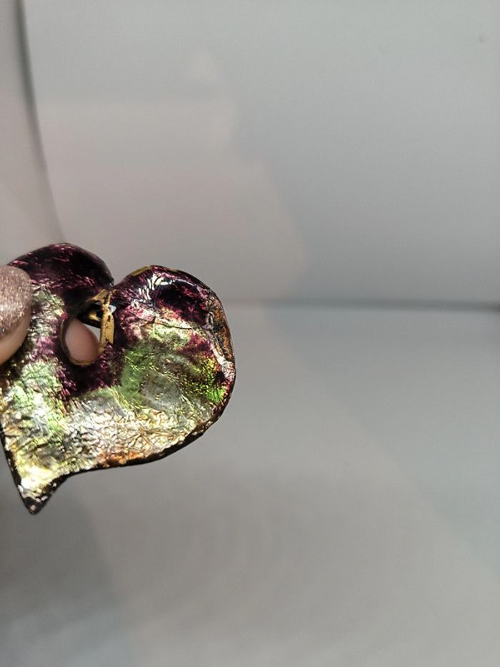 Broche coeur en émail - photo numéro 2
