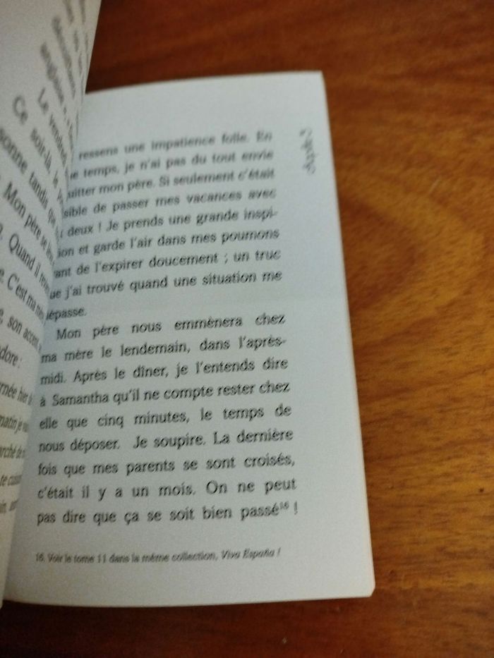 Lily chantilly "Petit complot à Rome" tome 15 de Claire Ubac Lili chantilly - photo numéro 4