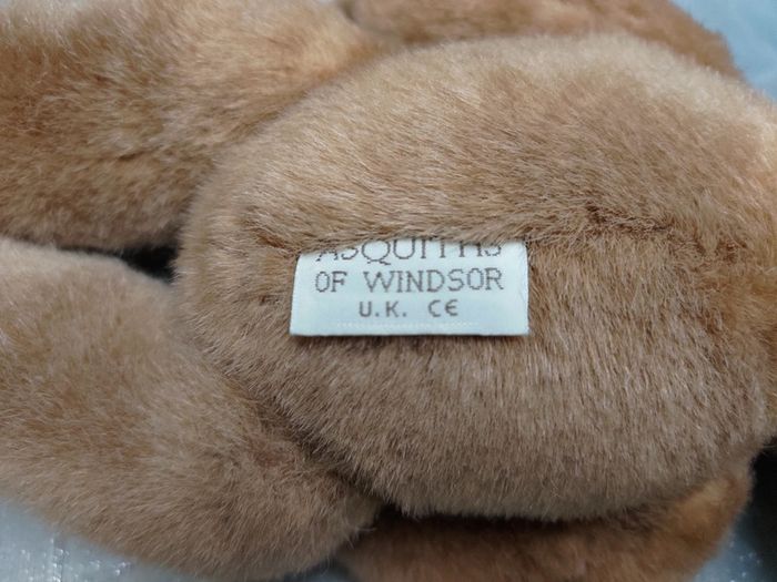 Ours de graduation Asquiths of Windsor - Made in Korea - photo numéro 5