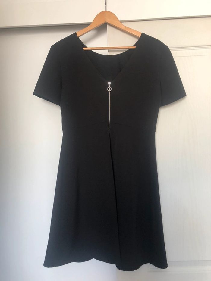 Robe noir - photo numéro 2
