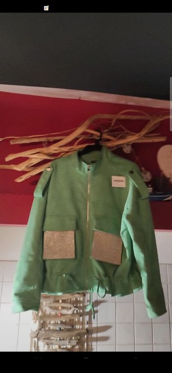 Blouson de la marque : drôle de copine : valeur 115euros  /neuf avec étiquette