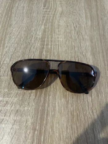 Lunettes de soleil Lacoste homme vintage