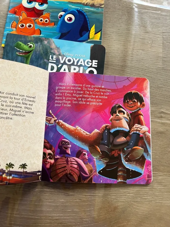 Lot 3 livres Disney - photo numéro 2
