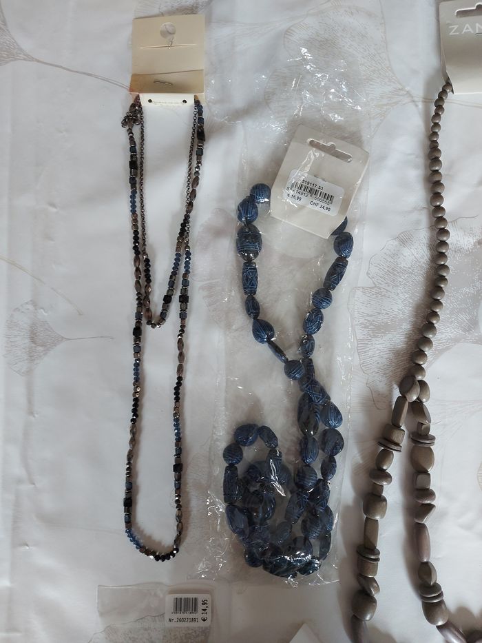 Lot bijoux 3 - photo numéro 2